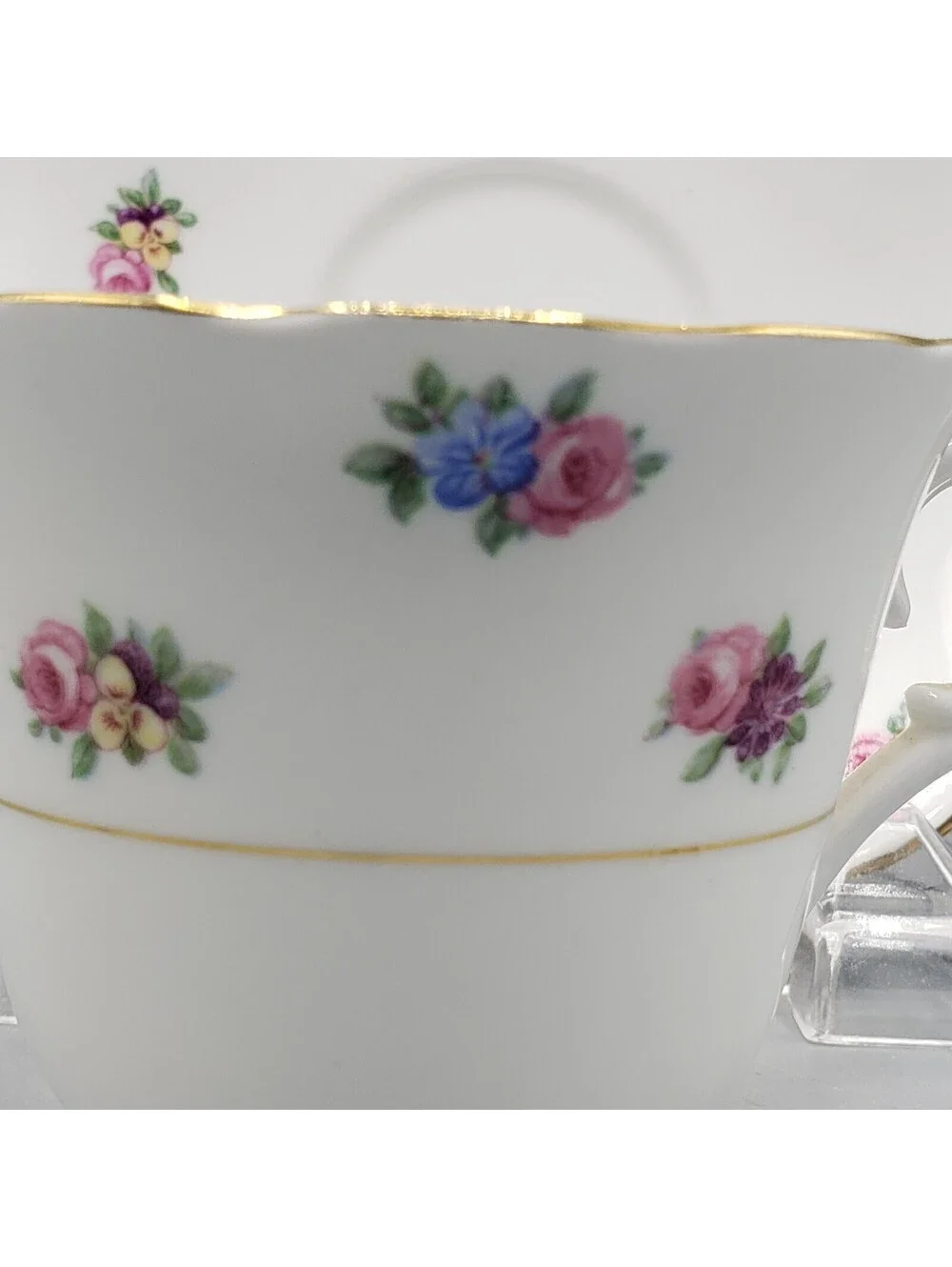 VTG Colclough Teacup & Saucer Petite Rose Bouquets Gold Trim Bone China England